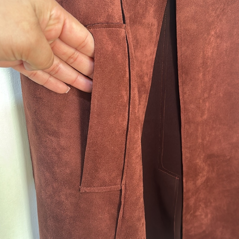 CHICO ELONGATED VEST WOMEN SIZE  8/10 BROWN FAUX SUEDE - Picture 8 of 14